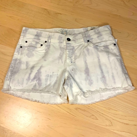 NWT Principle Denim Innovators Wanderer Frayed Hem Acid Washed Jean Short 26 - Picture 2 of 5